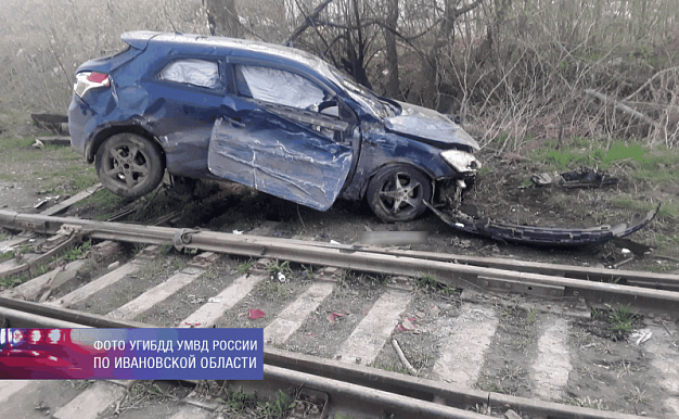  В Иванове автомобиль выехал на железнодорожные пути 