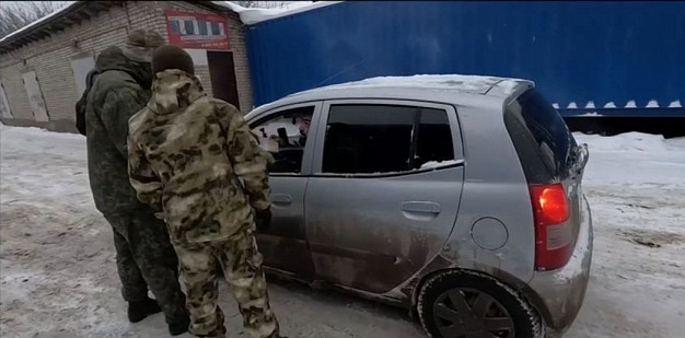 Четверо мигрантов с центрального рынка отправлены в военкомат