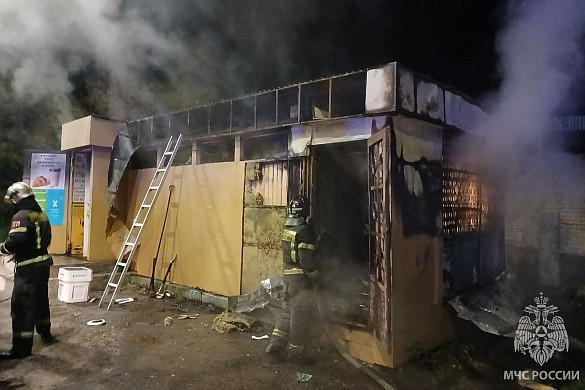 В Иванове сгорел магазин