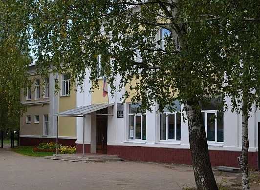 Прокуратура через суд требует отремонтировать школу в Приволжске