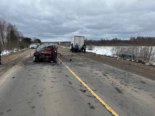 3 человека погибли в автоаварии в Савинском районе
