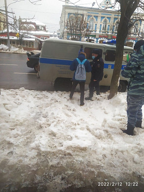 Пропавшего по дороге с учебы домой кохомского подростка нашли