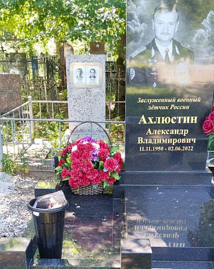  На кладбище Балино оскверняют могилы бойцов спецоперации