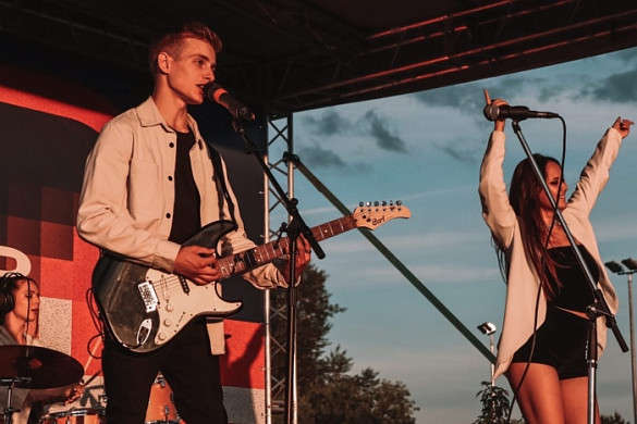 Лауреатами I степени фестиваля уличных музыкантов стали X Band и «ДуЭтоs»