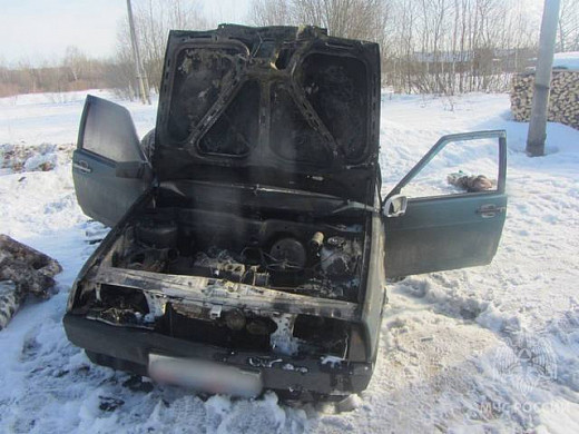 В Шуйском районе сгорел автомобиль