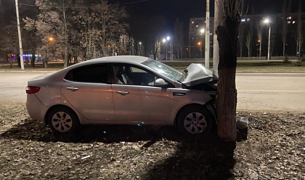 В Ивановской области молодой человек попал в ДТП на угнанном автомобиле
