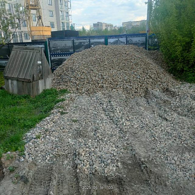 На 2-й Земледельческой колодец засыпали гравием