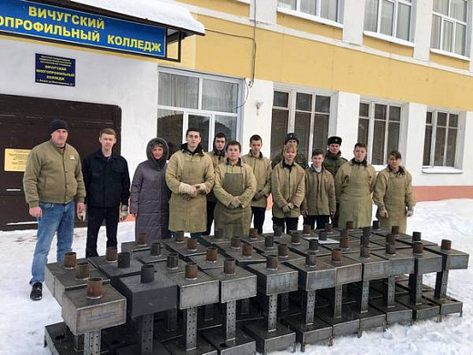  Вичугские студенты-сварщики изготовили 40 буржуек для обогрева бойцов на СВО 