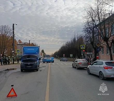 В Шуе дорогу не поделили «ВАЗ» и «Газель»