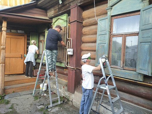 В Шуе волонтеры ремонтируют старинный дом - памятник архитектуры
