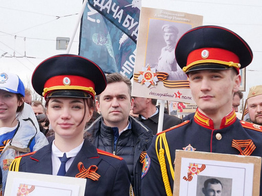 Более 30 тысяч ивановцев прошли в колонне «Бессмертного полка»
