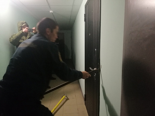 В Иванове рядом с многоквартирным домом обнаружен труп парня