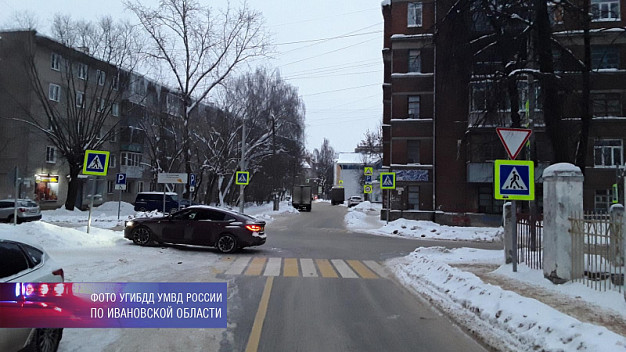 В Иванове автомобилистка на «БМВ» сбила женщину на «зебре»
