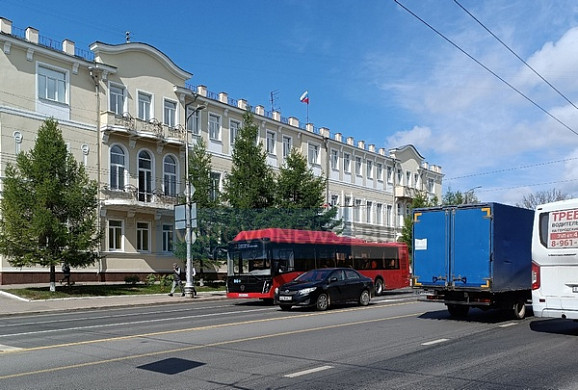  На ивановские улицы вышли первые большие автобусы 