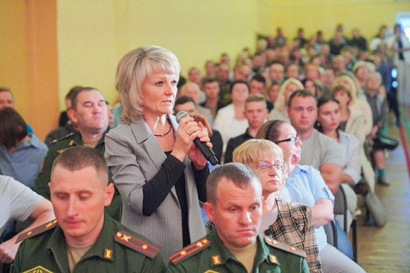  В Ивановской области директора и завучи школ, ведущие уроки, получат к началу учебного года по 10 тысяч рублей 