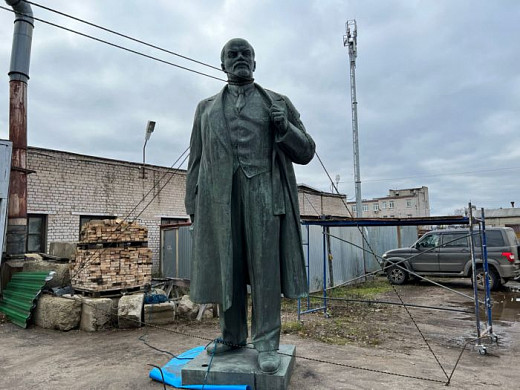 Памятник Ленину вернут на место в конце ноября