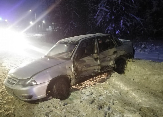 В Ивановской области семья попала  в больницу после ДТП с тремя машинами