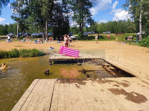В Новых Горках отдыхающие всё лето купались в загрязнённом аммиаком озере