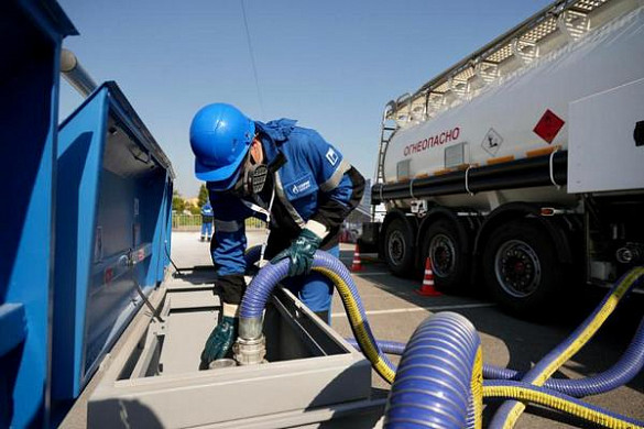  «Газпром нефть» определила победителей конкурса «Лучший по профессии» среди сотрудников АЗС и нефтебаз 