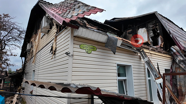 Погорельцам из Горино приходится жить в бане