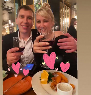  В Иванове парень сделал предложение девушке прямо на сцене на глазах изумленной публики 