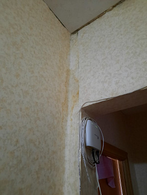 В Новых горках управляющая компания 5 лет не может починить крышу