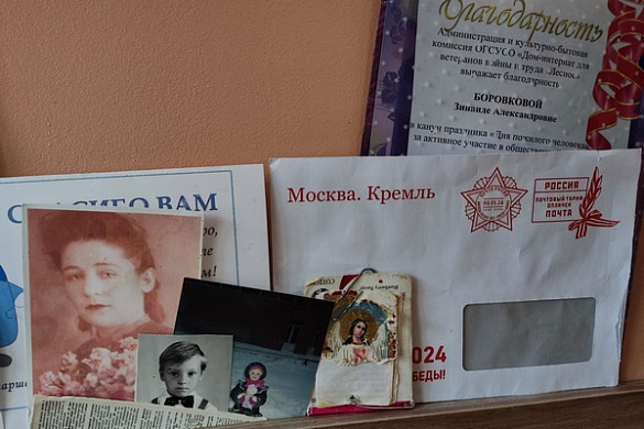 «Мудрые дети» в День Победы поздравили ветеранов в «Лесном»