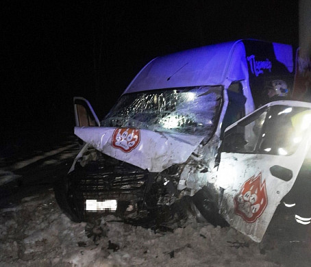 В Ивановском районе столкнулись два автофургона