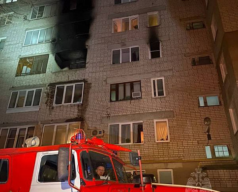 В Иванове пожарные спасли человека из горящей квартиры