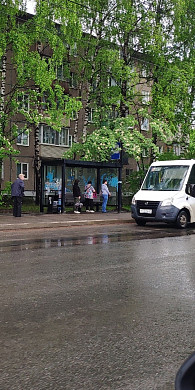 В Иванове вандалы испортили новые остановки символами Z и V