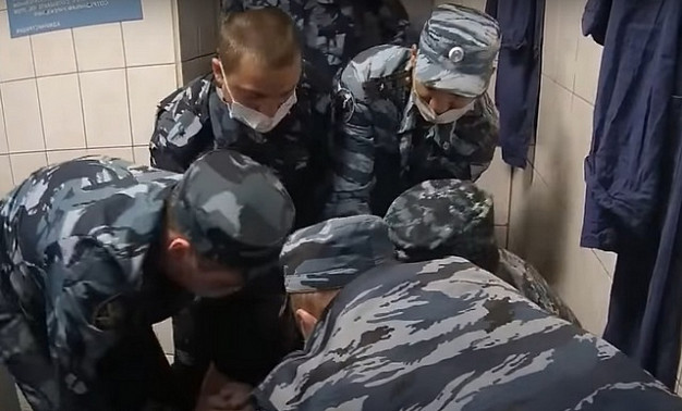 В кохомской колонии строгого режима осужденный напал на сотрудника ИК-5