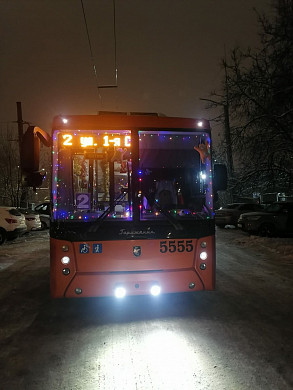  Еще два новогодних троллейбуса вышли на маршруты в Иванове 