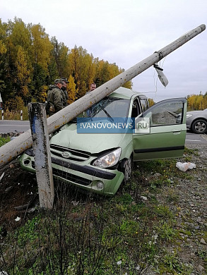 Момент столкновения поезда и автомобиля в Ивановской области попал на ВИДЕО