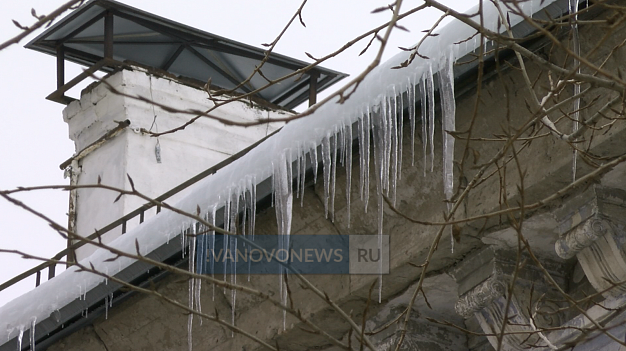  Прокуратура и мэрия провели в Иванове совместный рейд по сосулькам 