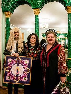  Ивановская художница стала участницей эксперимента в Центральном доме ученых 