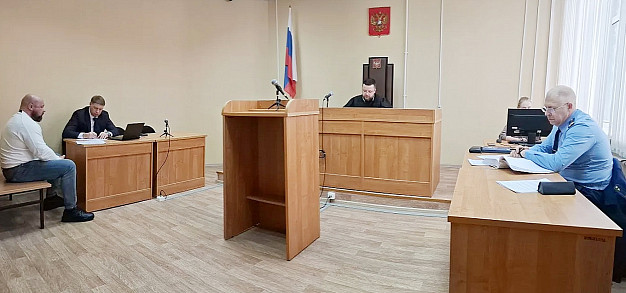 Суд в Иванове рассмотрит дело о 33-миллионной взятке экс-главе департамента ЖКХ
