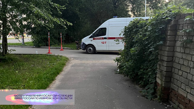В Иванове скорая помощь сбила велосипедиста