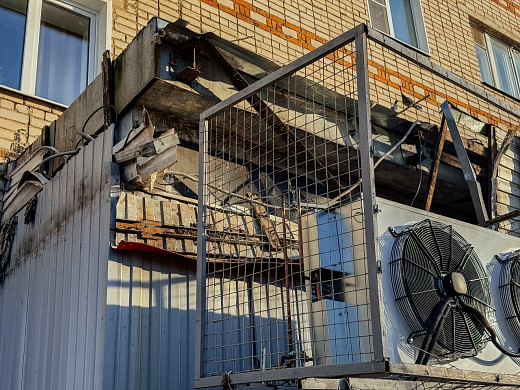 Обрушенный под тяжестью снега фасад магазина в Родниках восстановят в мае