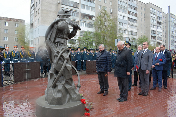 В Иванове открыли мемориал «Опаленные черной звездой»