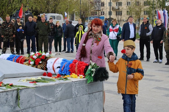 В Кинешме ко Дню Победы провели автопробег в поддержку участников СВО