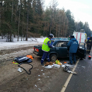 В Ивановской области в серьезном ДТП пострадала таджикская семья