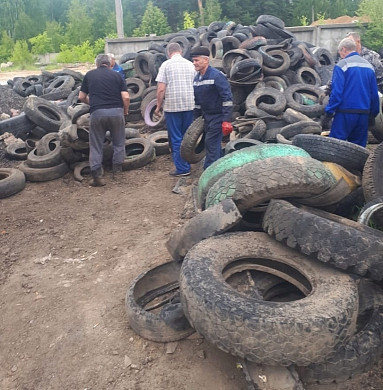 Более 20 тонн автопокрышек вывезли с улиц Кинешмы