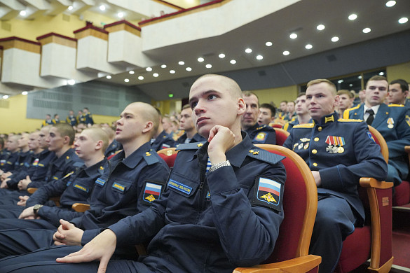 В Иванове вручен орден Александра Невского 98-й гвардейской дивизии ВДВ