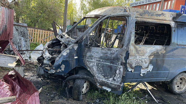  В Ивановской области «ГАЗель» врезалась в забор жилого дома и загорелась 