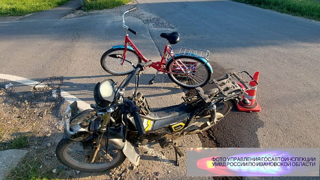 В Ивановской области в ДТП пострадали 7-летняя девочка и 86-летний водитель мопеда 