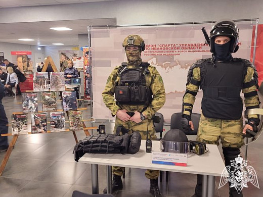 В Иванове росгвардейцы приняли участие в ярмарке вакансий