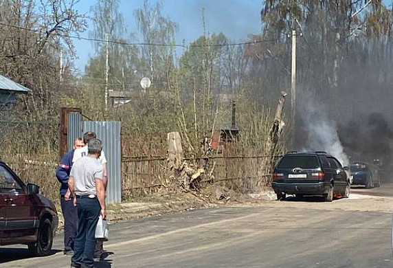  В Иванове у областного ГИБДД загорелся автомобиль 