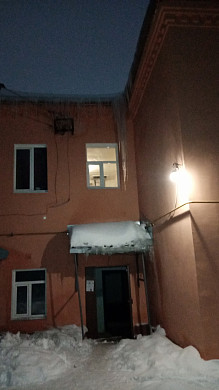 Сосульки угрожают детям