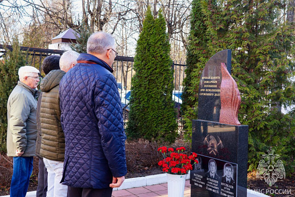 В Иванове почтили память пожарных, погибших 8 лет назад при спасении людей