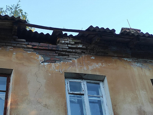 В Иванове в Пустошь Боре после дождя промочило многоквартирный дом